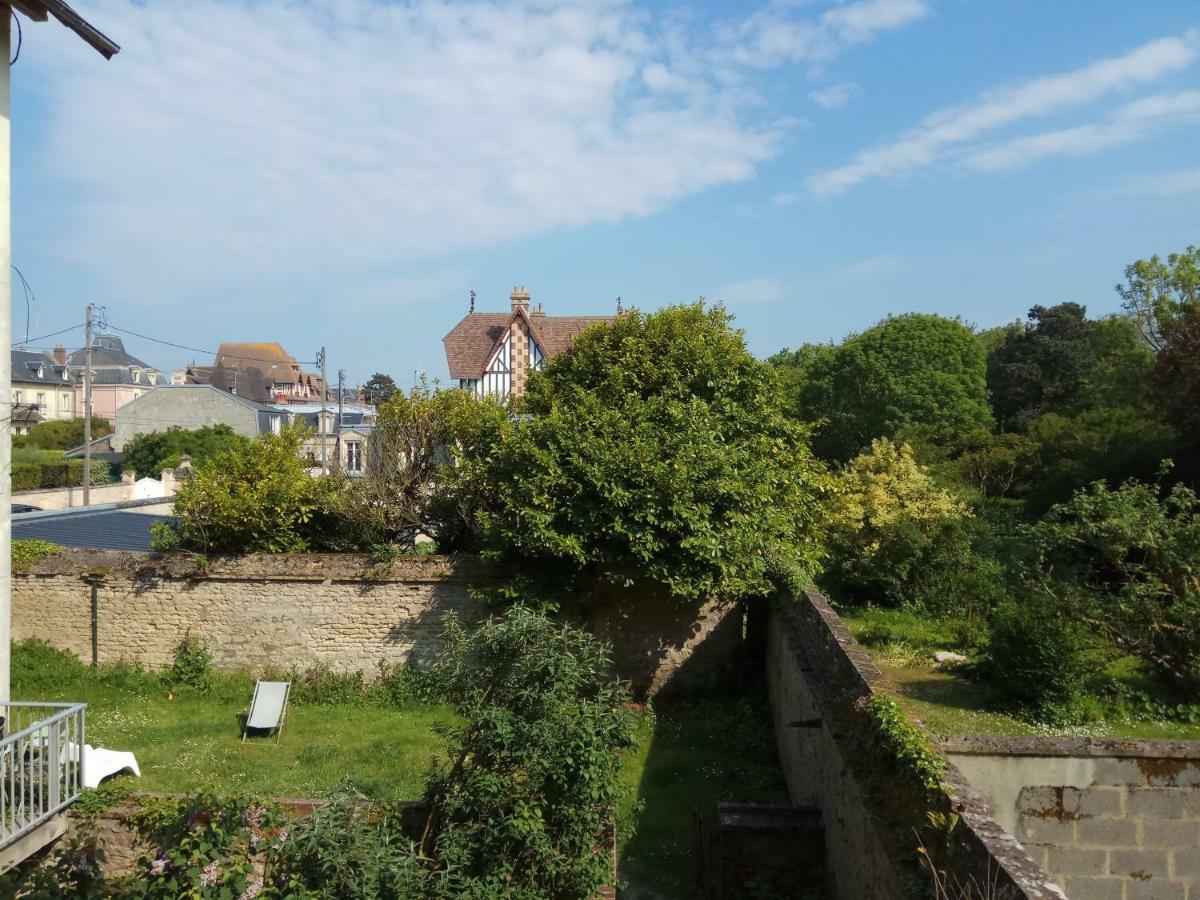 La Sapiniere Villa Hermanville-sur-Mer Екстериор снимка